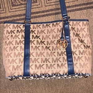 Micheal Kors Bag